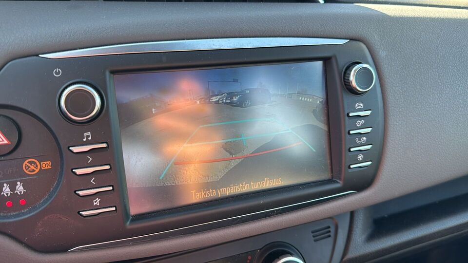 Toyota Yaris vaihtoauto