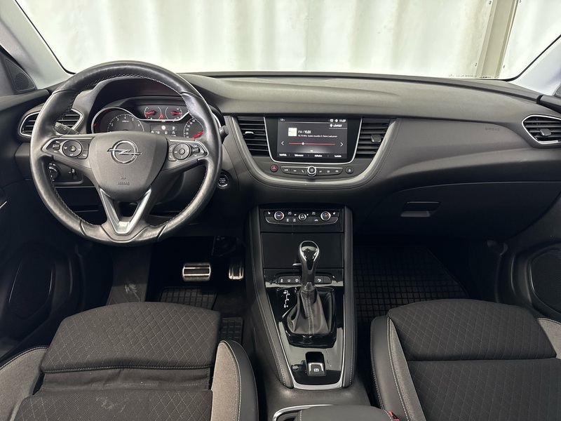 Opel Grandland X vaihtoauto