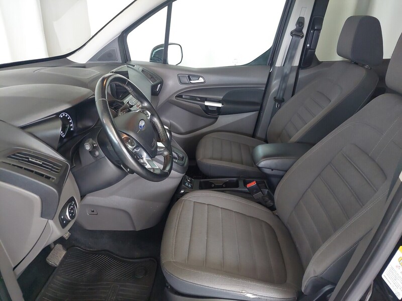 Ford Tourneo Connect vaihtoauto