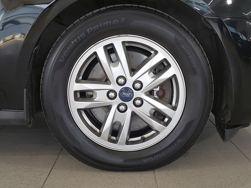 Ford Tourneo Connect vaihtoauto