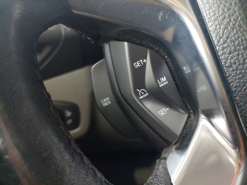 Ford Tourneo Connect vaihtoauto