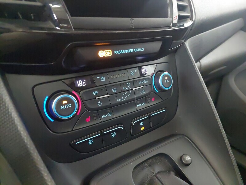 Ford Tourneo Connect vaihtoauto