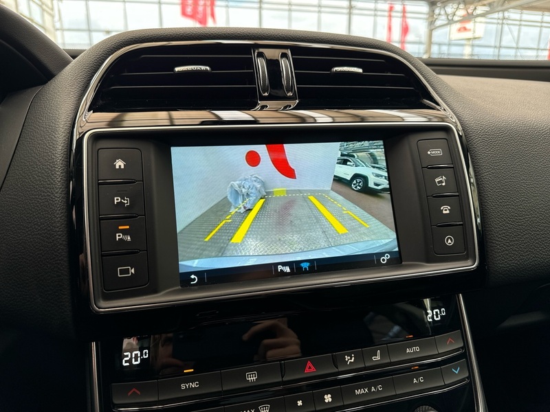 Jaguar XE vaihtoauto