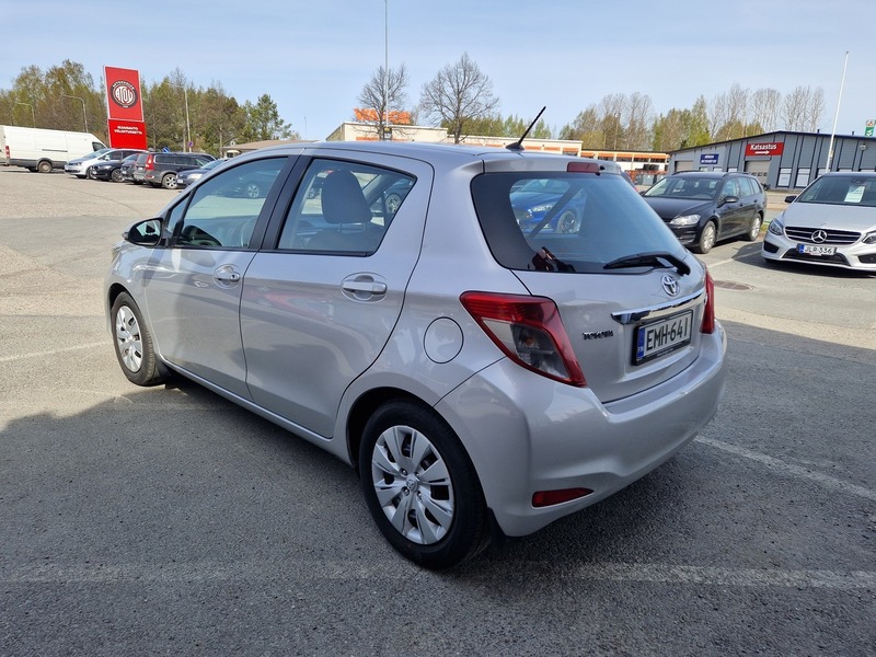 Toyota Yaris vaihtoauto