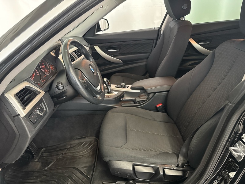 BMW 320 vaihtoauto