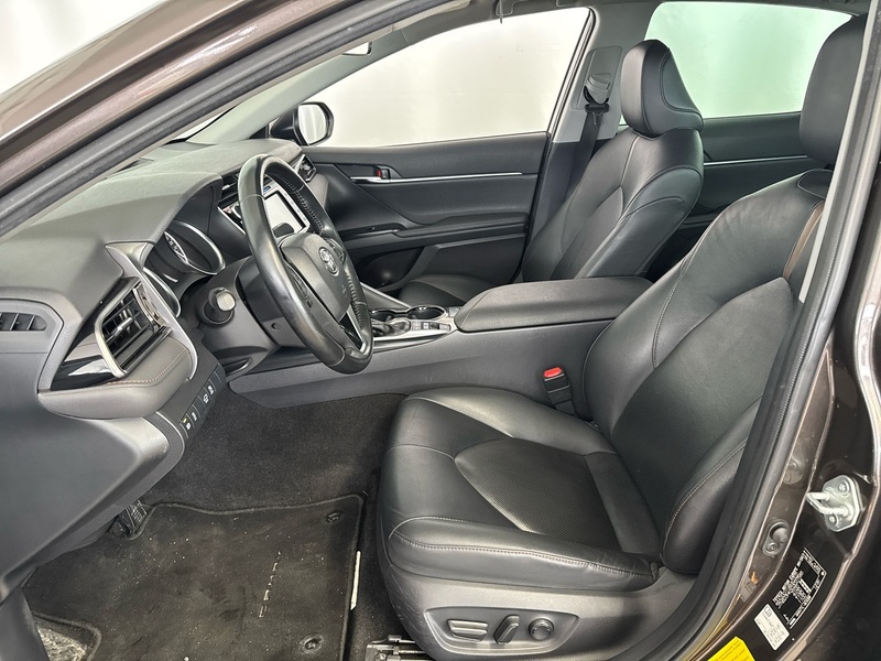 Toyota Camry vaihtoauto