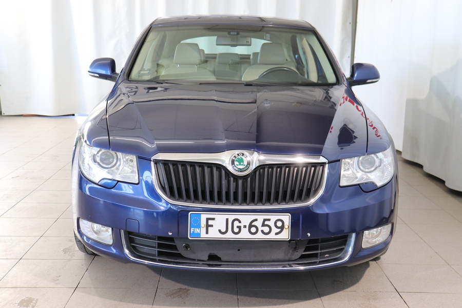 Skoda Superb vaihtoauto