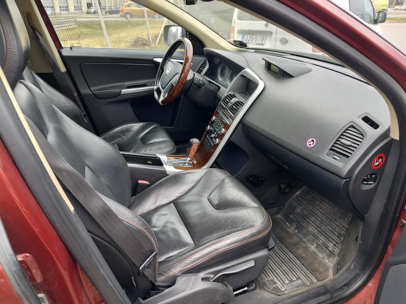 Volvo XC60 vaihtoauto