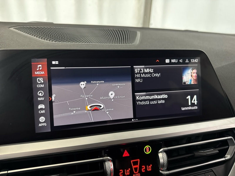 BMW 330 vaihtoauto