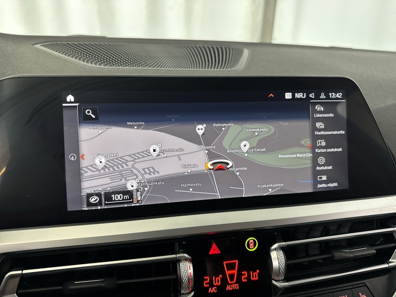BMW 330 vaihtoauto