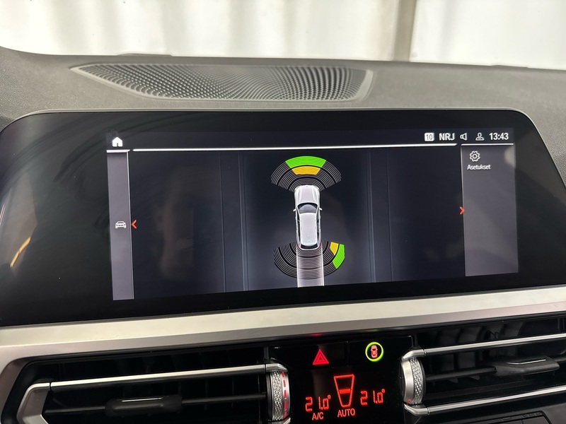 BMW 330 vaihtoauto