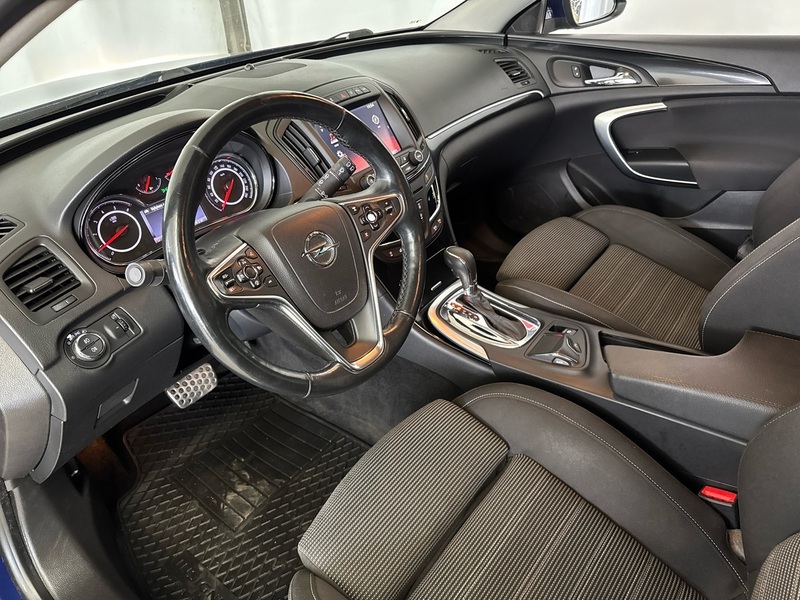 Opel Insignia vaihtoauto