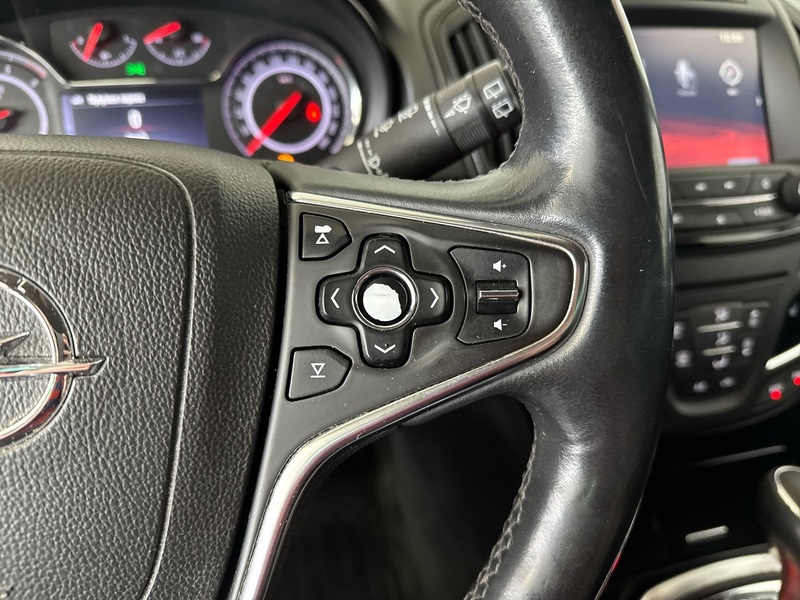 Opel Insignia vaihtoauto