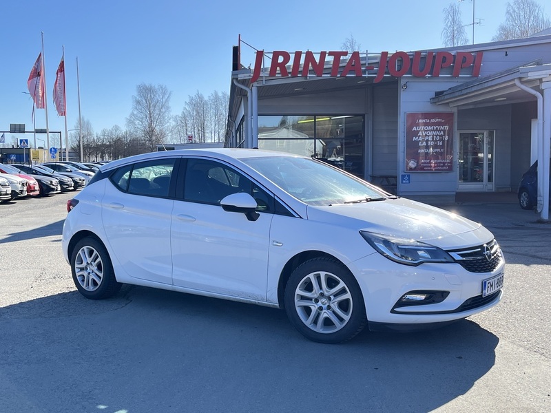 Opel Astra vaihtoauto