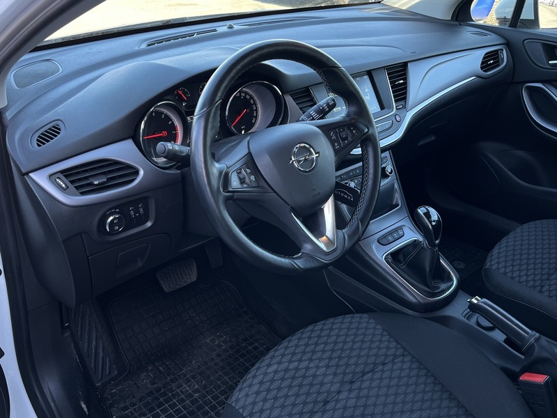 Opel Astra vaihtoauto