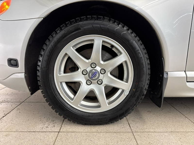 Volvo V70 vaihtoauto