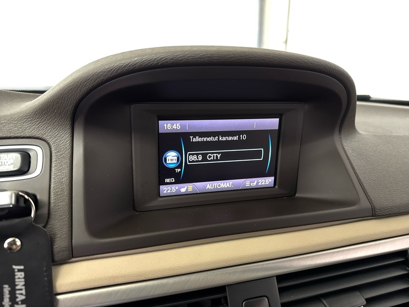 Volvo V70 vaihtoauto