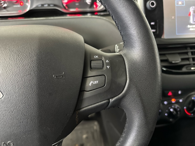 Peugeot 208 vaihtoauto