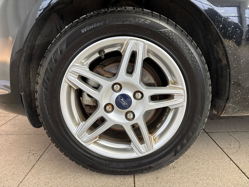 Ford Fiesta vaihtoauto