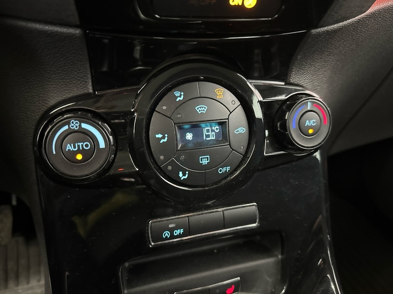 Ford Fiesta vaihtoauto