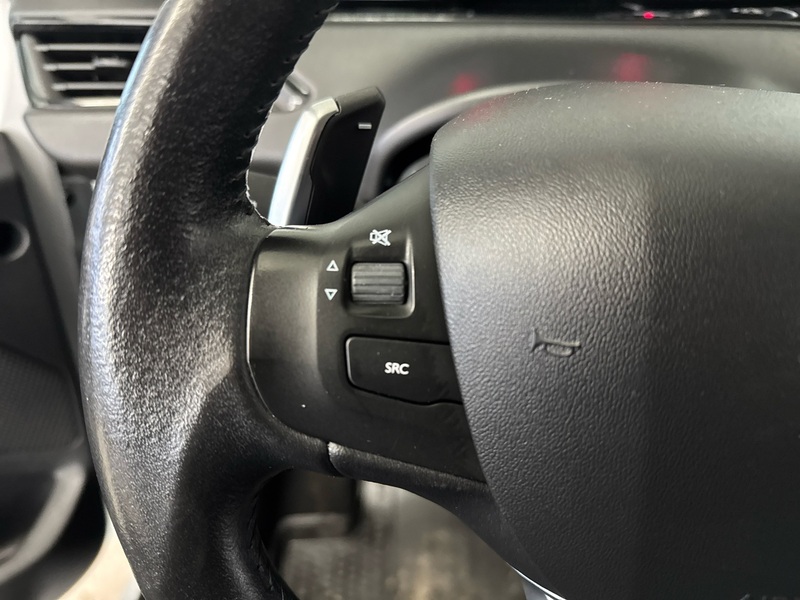 Peugeot 208 vaihtoauto