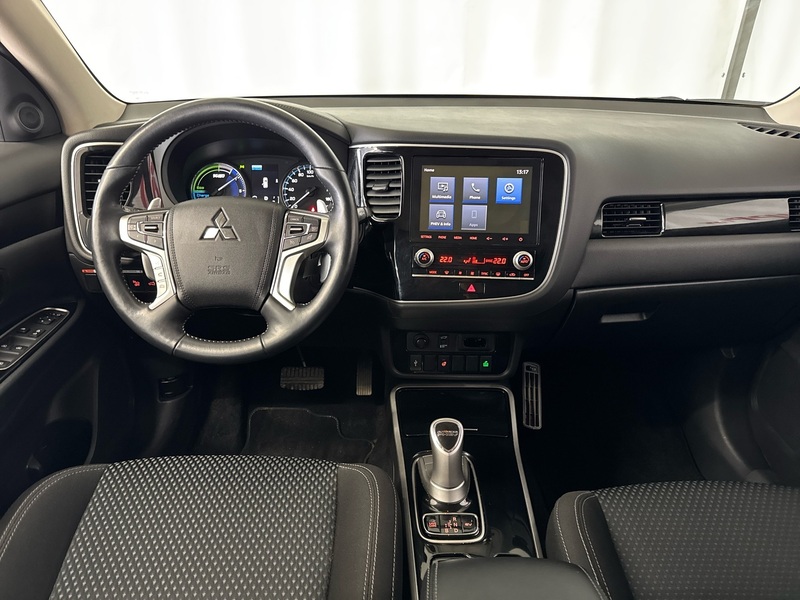 Mitsubishi Outlander PHEV vaihtoauto