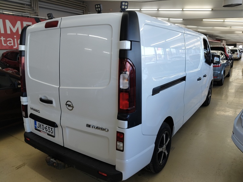 Opel Vivaro vaihtoauto