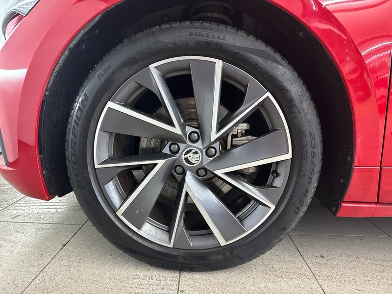 Skoda Enyaq vaihtoauto