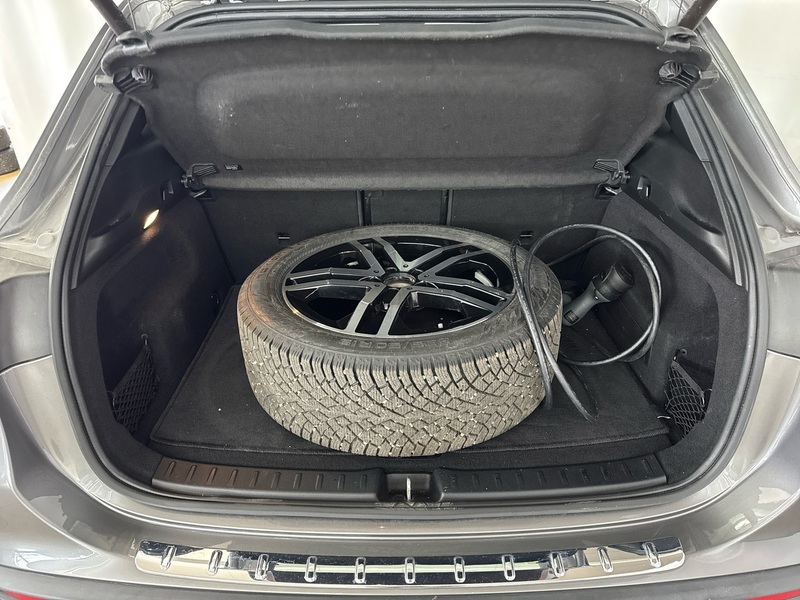 Mercedes-Benz EQA vaihtoauto