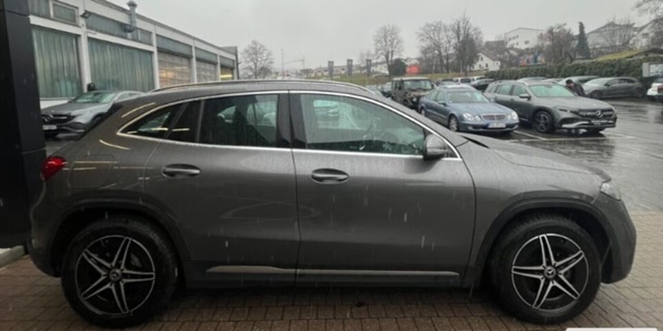 Mercedes-Benz EQA vaihtoauto