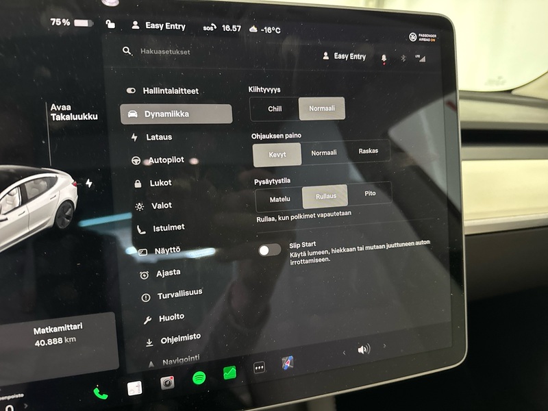 Tesla Model 3 vaihtoauto