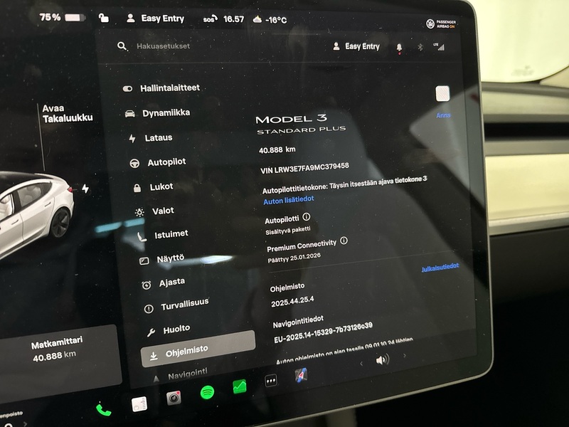Tesla Model 3 vaihtoauto