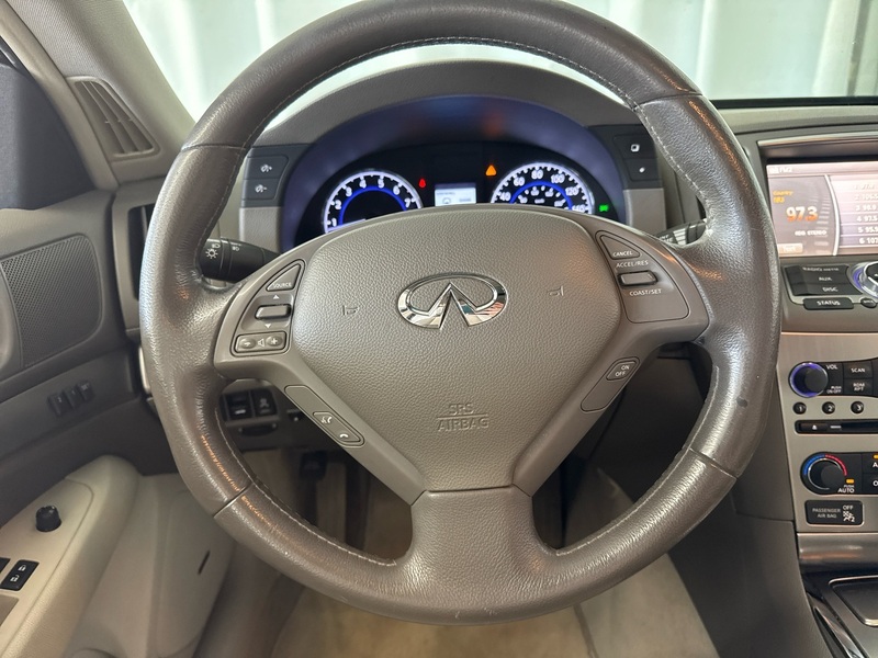 Infiniti G37 vaihtoauto