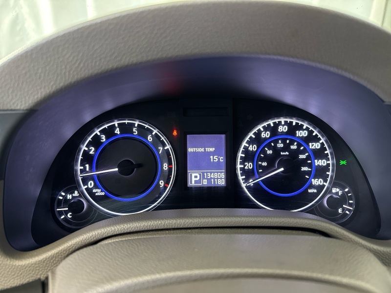 Infiniti G37 vaihtoauto