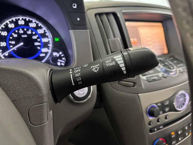 Infiniti G37 vaihtoauto