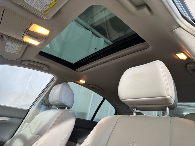 Infiniti G37 vaihtoauto