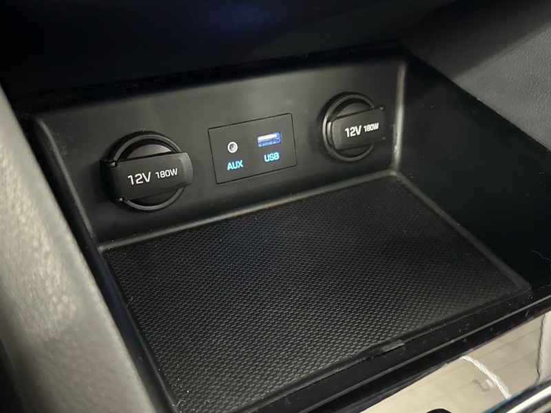 Hyundai IONIQ hybrid vaihtoauto