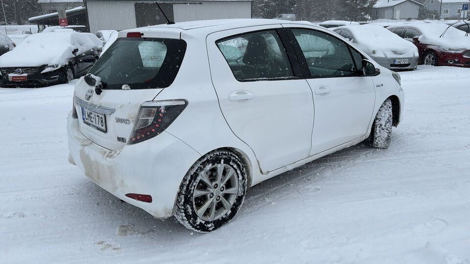 Toyota Yaris vaihtoauto