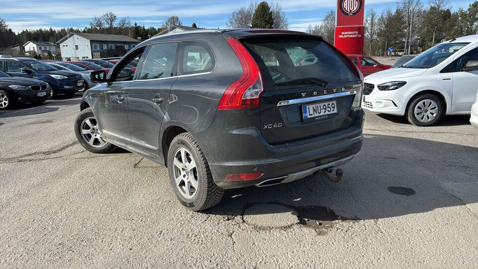 Volvo XC60 vaihtoauto