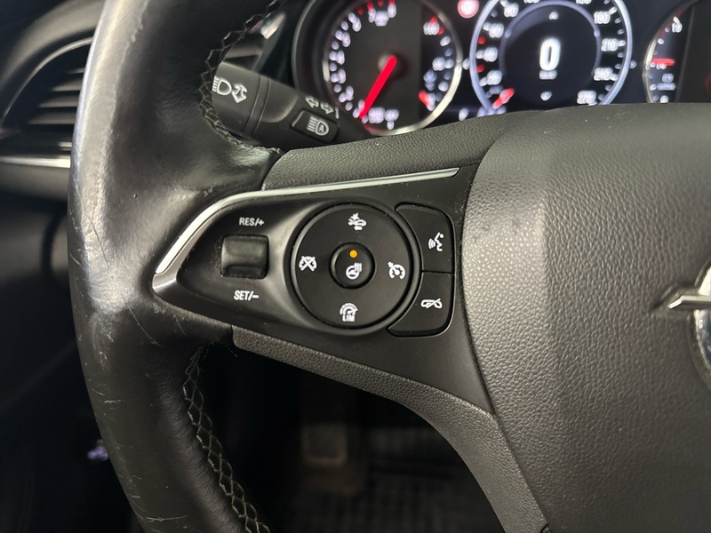 Opel Insignia vaihtoauto