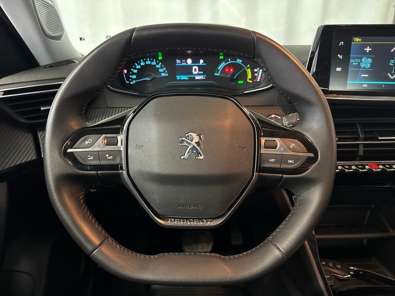 Peugeot e-2008 vaihtoauto