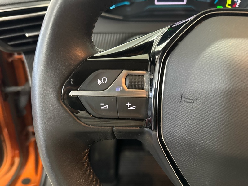 Peugeot e-2008 vaihtoauto