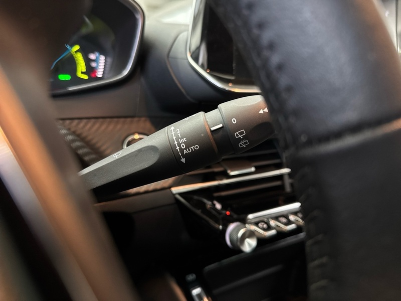 Peugeot e-2008 vaihtoauto