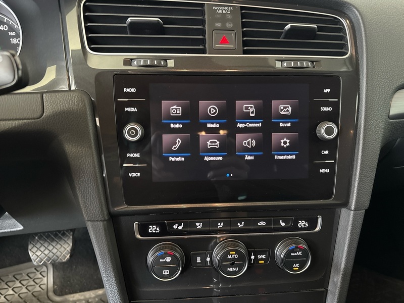 Volkswagen Golf vaihtoauto