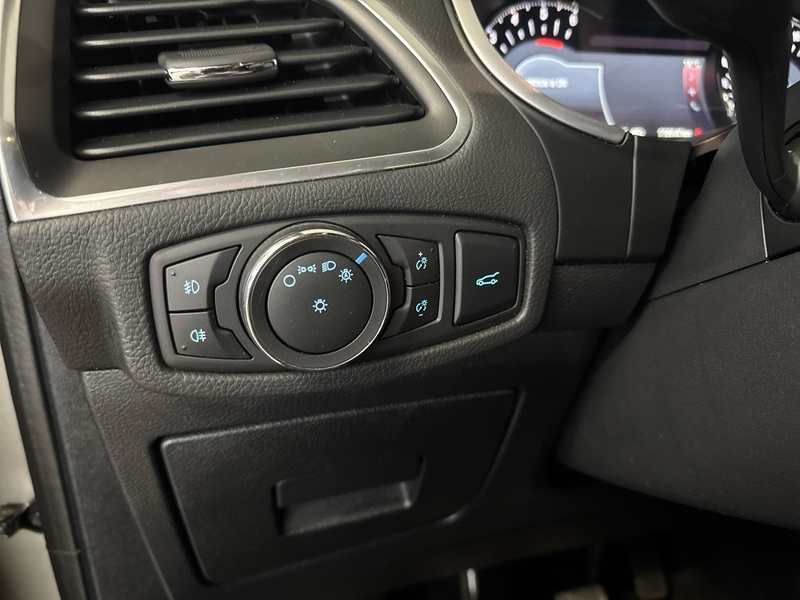 Ford S-MAX vaihtoauto