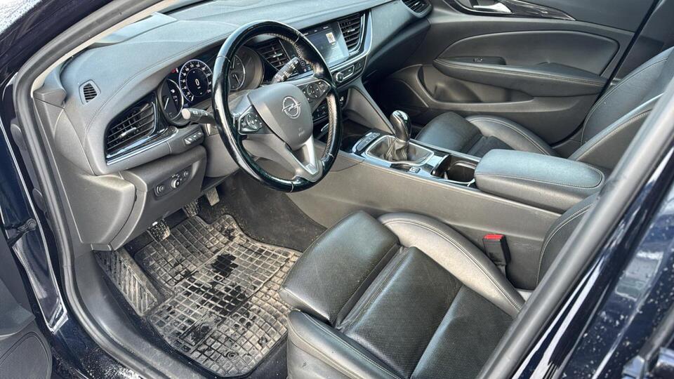 Opel Insignia vaihtoauto