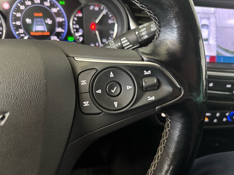 Opel Insignia vaihtoauto