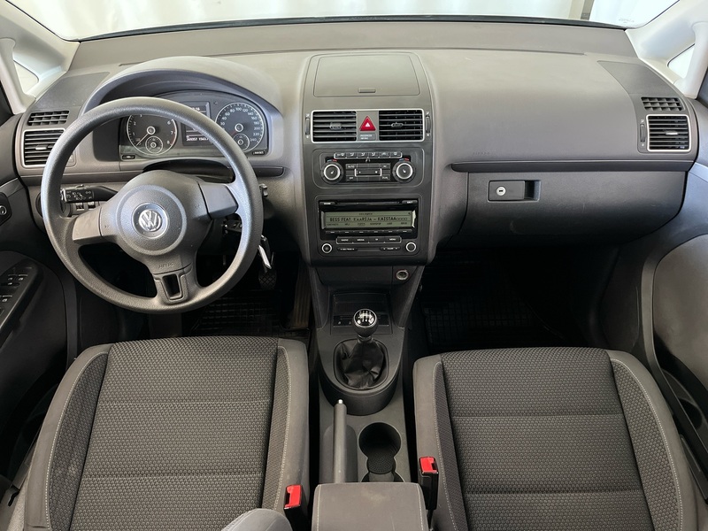 Volkswagen Touran vaihtoauto
