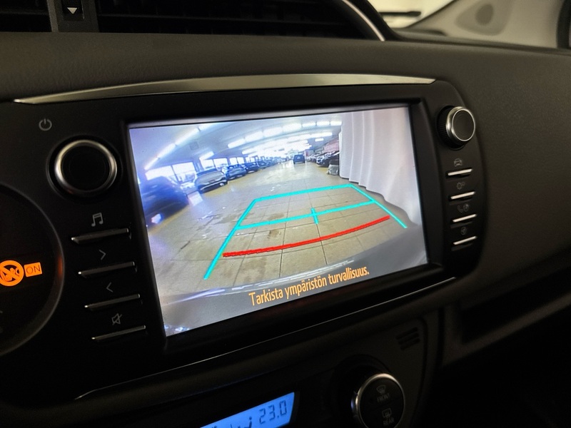 Toyota Yaris vaihtoauto