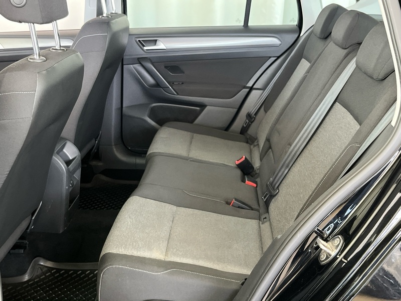 Volkswagen Golf Sportsvan vaihtoauto